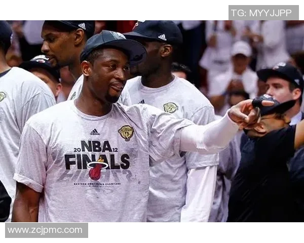 热火与勇士精彩对决录像回放全程回顾与精彩瞬间分析